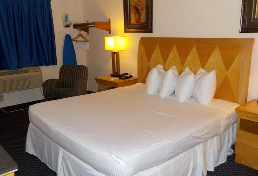 キングサイズベッドのスタンダードルーム, Economy 7 Inn   Norfolk