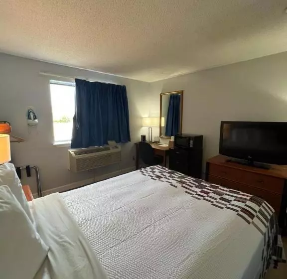 身障者適用スタンダードルーム, Economy 7 Inn   Norfolk