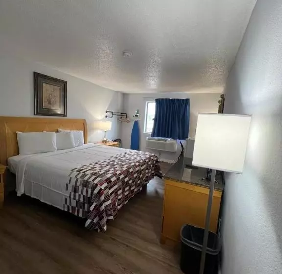 キングサイズベッドのスタンダードルーム, Economy 7 Inn   Norfolk
