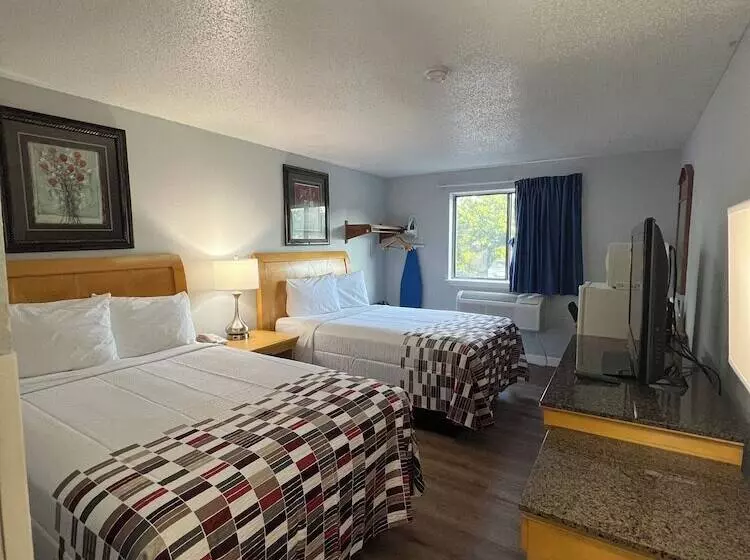 ２ダブルベッドのスタンダードルーム, Economy 7 Inn   Norfolk