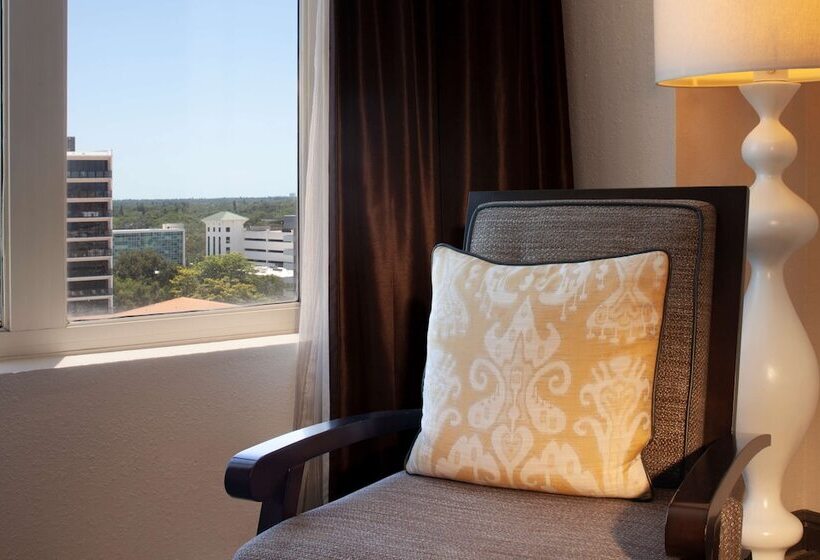 Номер Deluxe, Hilton St. Petersburg Bayfront