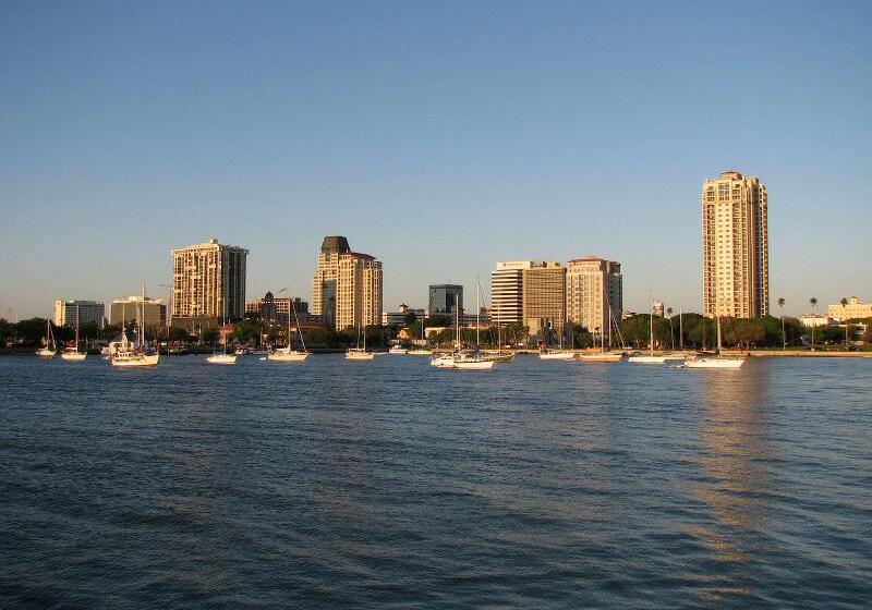 デラックスルーム, Hilton St. Petersburg Bayfront