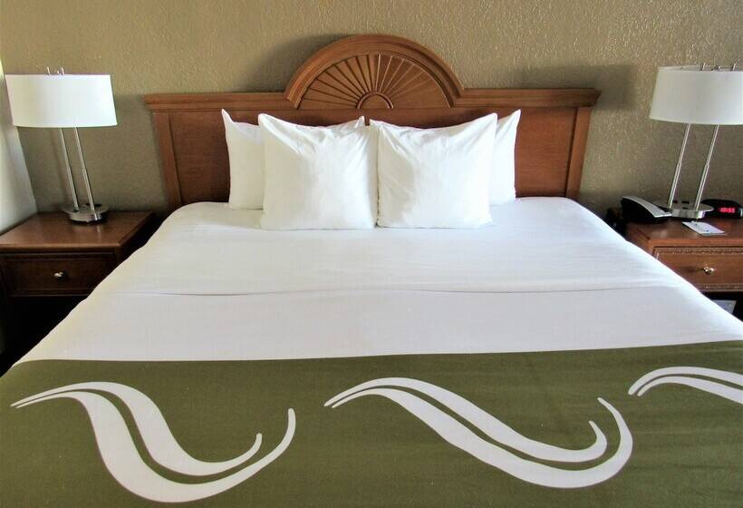 스탠다드 룸 더블 침대 2개, Quality Inn & Suites Conference Center