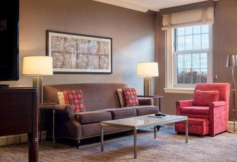 Люкс 2 Спальни, Sheraton Commander