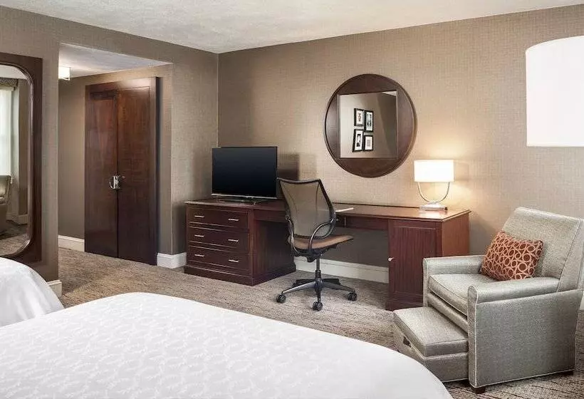 اتاق استاندارد با 2 تخت دوبل, Sheraton Commander
