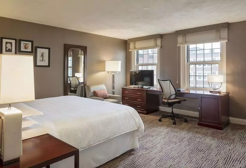اتاق کلاب, Sheraton Commander