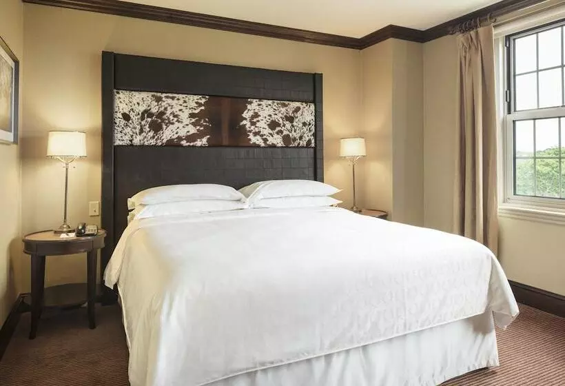 سوئیت پرزیدنت, Sheraton Commander