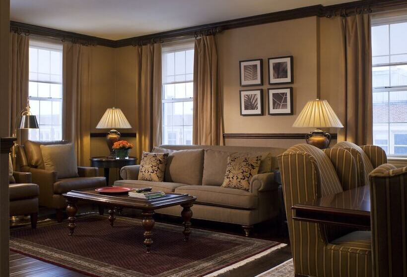 프레지덴셜 스위트, Sheraton Commander