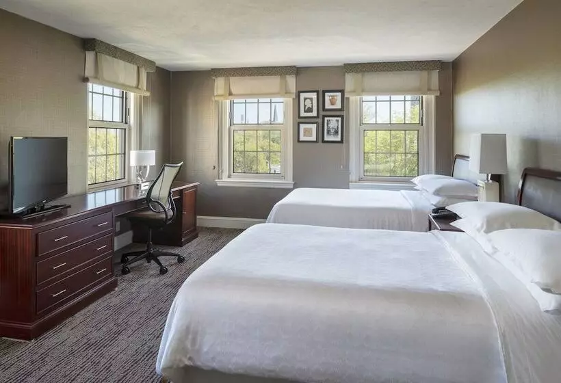 سوئیت کلاب, Sheraton Commander