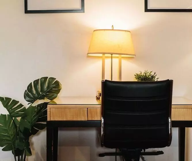 ロイヤルスイート, Stamford Suites