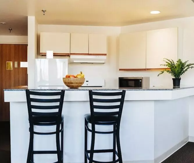 ロイヤルスイート, Stamford Suites