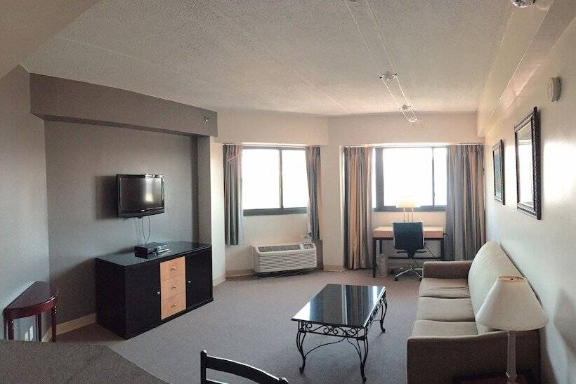 سوییت لوکس, Stamford Suites