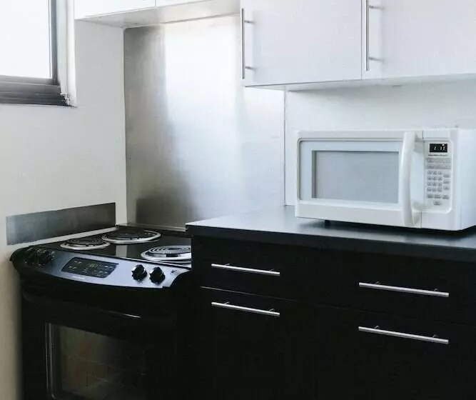 身障者適用スイートルーム, Stamford Suites
