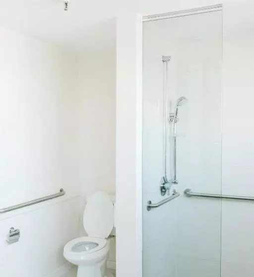 身障者適用スイートルーム, Stamford Suites