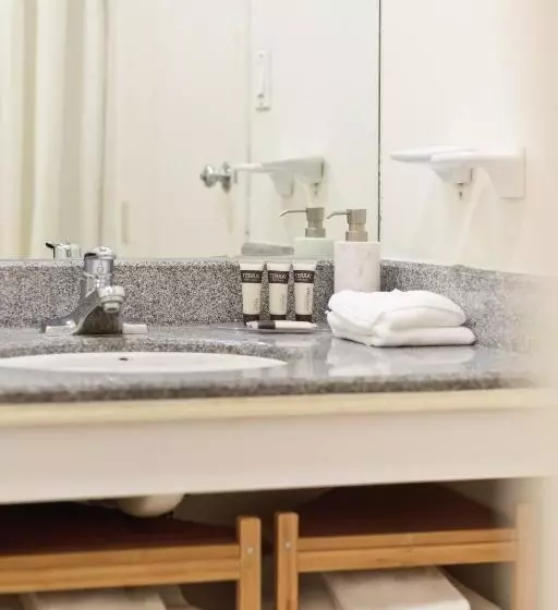 デラックスルーム, Stamford Suites