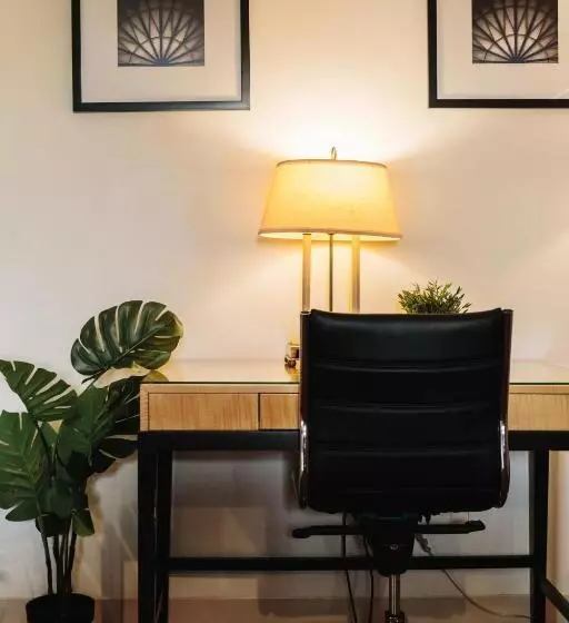 デラックスルーム, Stamford Suites