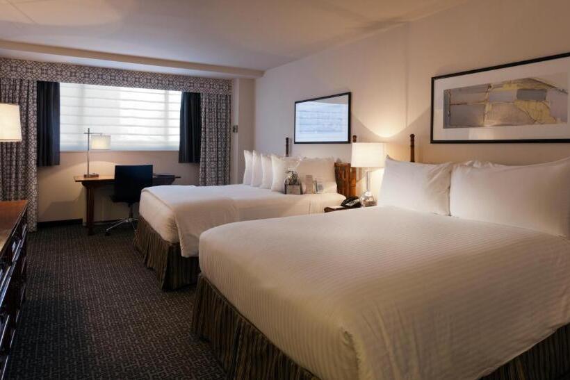 Номер Deluxe, State Plaza