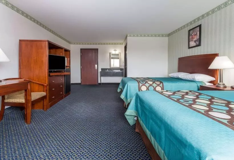 2ダブルベッドのスタンダードルーム, Super 8 By Wyndham Sacramento