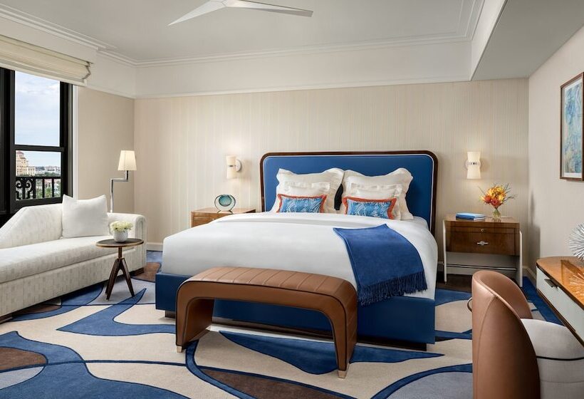 غرفة كلوب, The Breakers Palm Beach