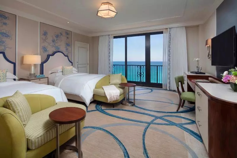 キングサイズベッドのスタンダードルーム, The Breakers Palm Beach
