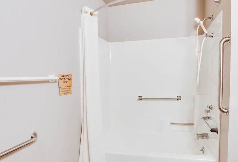 غرفه قياسيه سريرين مزدوجين, Super 8 By Wyndham Green Bay Near Stadium