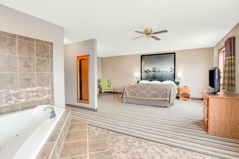 جناح سرير كينج, Super 8 By Wyndham Green Bay Near Stadium