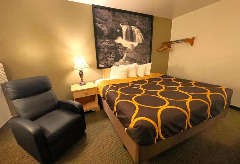 جناح ديلوكس سرير كينج, Fairbridge Inn & Suites Moscow   Pullman