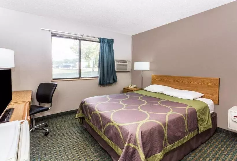 身障者適用スタンダードルーム, Super 8 By Wyndham St. Charles
