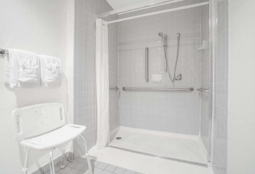 غرفة قياسية لذوى الاحتياجات الخاصة, Super 8 By Wyndham Tomah Wisconsin