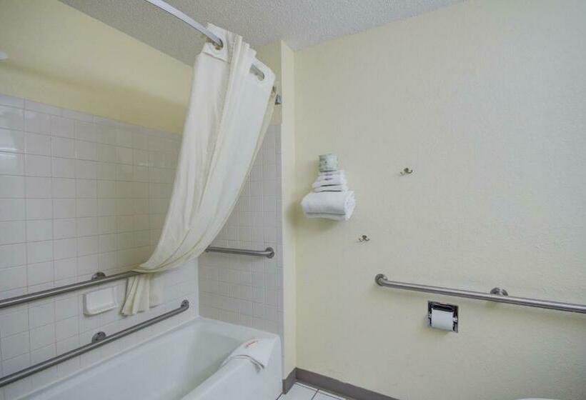 适合残疾人使用的标准间, Super 8 By Wyndham Zanesville