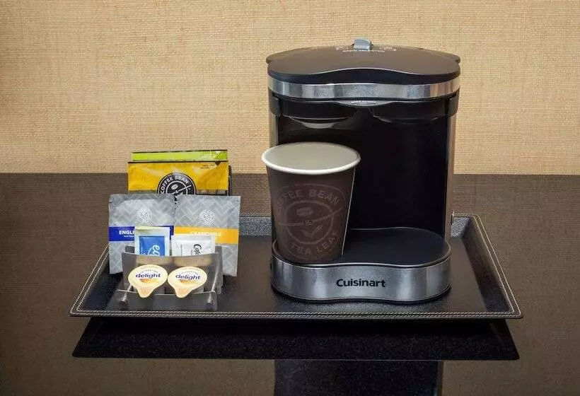 ２ダブルベッドのスタンダードルーム, Doubletree By Hilton Boston North Shore