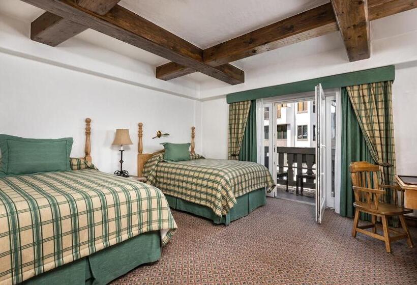 חדר סטנדרט מותאם לאדם עם מוגבלויות, Sonnenalp