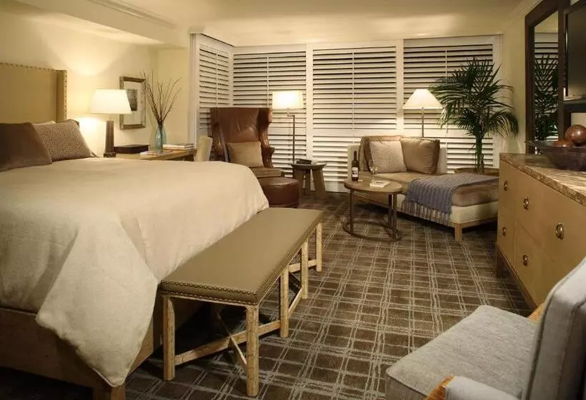 اتاق استاندارد با تخت بزرگ, The Cliffs Hotel And Spa
