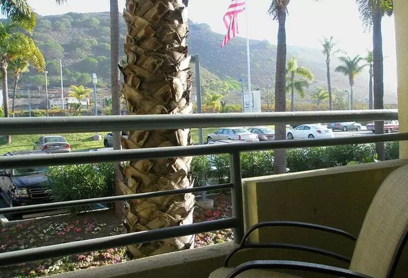 اتاق استاندارد, The Cliffs Hotel And Spa