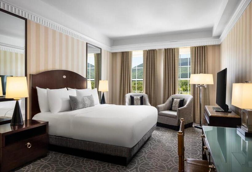 身障者適用キングサイズベッドルーム, The Equinox Golf Resort & Spa