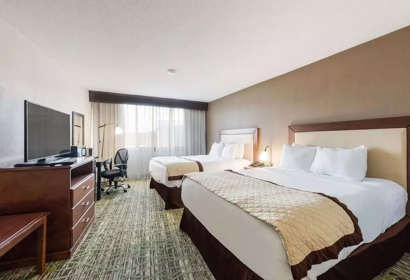 ２ダブルベッドのスタンダードルーム, Clarion Hotel & Suites
