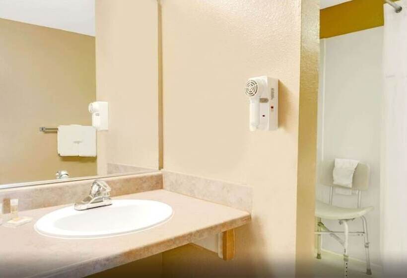 חדר דלוקס, Days Inn By Wyndham El Paso Airport East