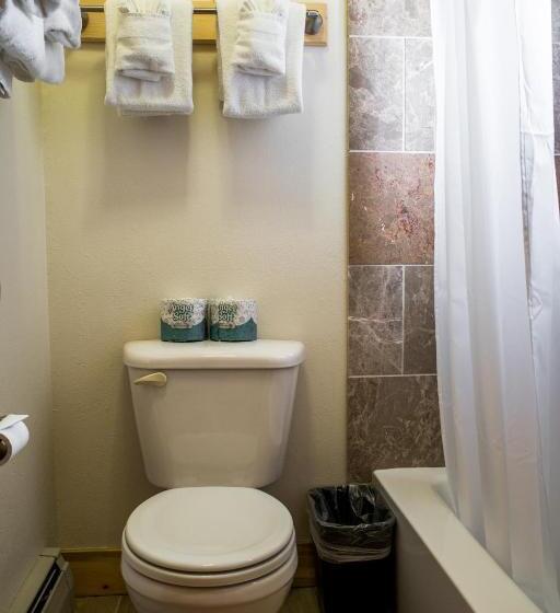 غرفة قياسية مزوَّدة بمطبخ, Estes