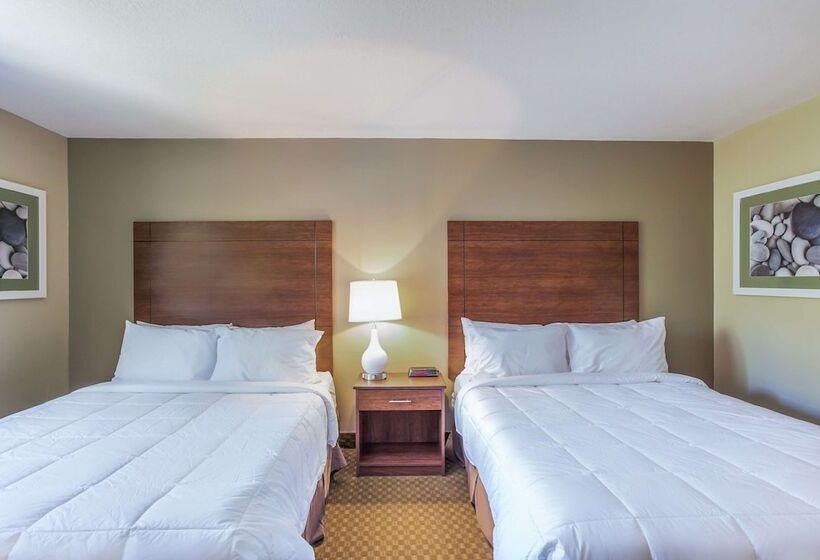 Номер Стандарт 2 Двуспальные Кровати, Quality Inn & Suites