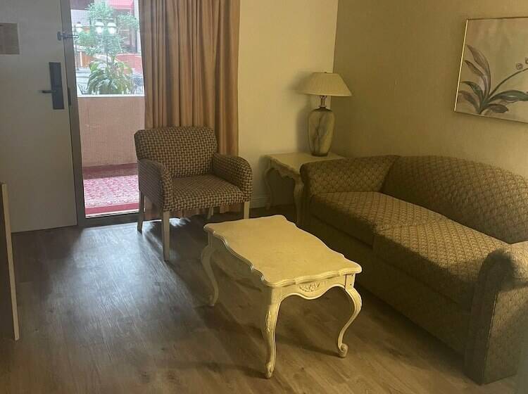 스탠다드 룸 더블 침대 2개, Ramada By Wyndham Viscount Suites Tucson East