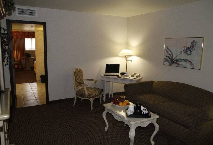 디럭스 스위트, Ramada By Wyndham Viscount Suites Tucson East