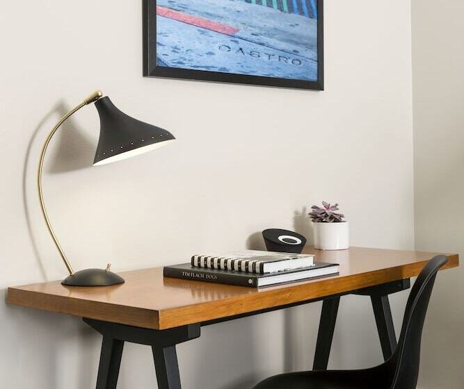 اتاق پرمیوم, Stanford Court San Francisco