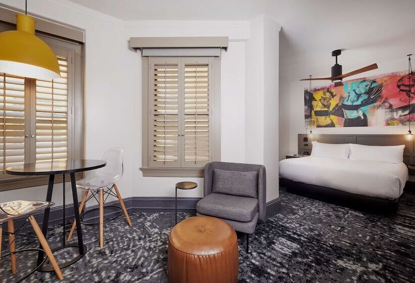 اتاق لوکس, The Barnes San Francisco, Tapestry Collection By Hilton