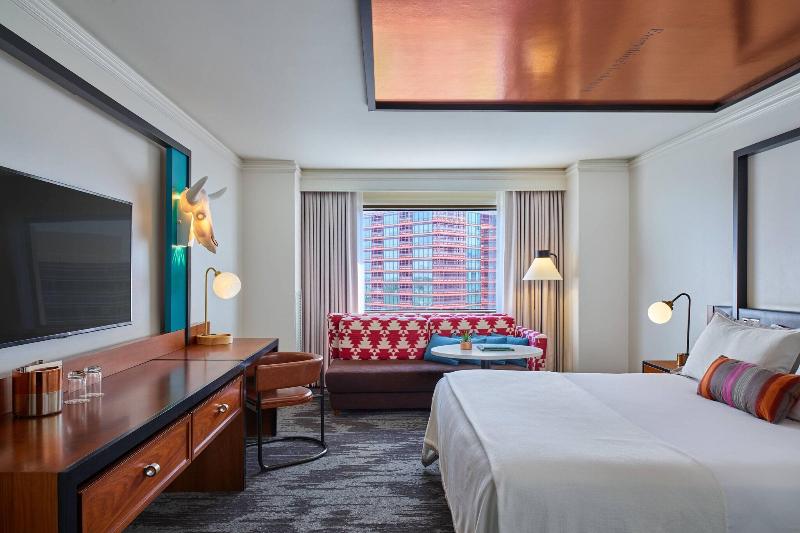 اتاق استاندارد با چشمانداز کوهستان, The Camby Autograph Collection