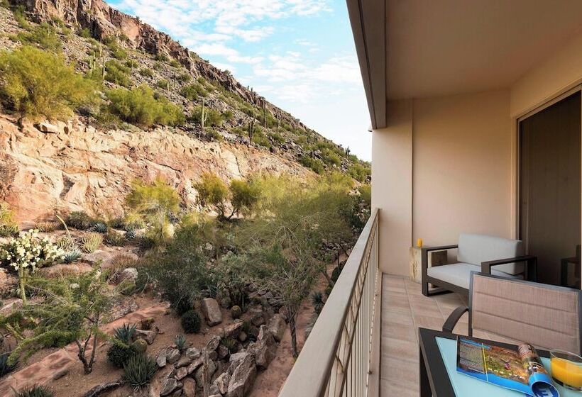 Номер Deluxe, The Phoenician, A Luxury Collection Resort, Scottsdale