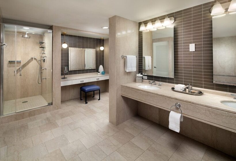 Люкс Президентский 2 Спальни, The Phoenician, A Luxury Collection Resort, Scottsdale