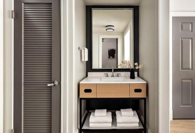 Номер Стандарт Кровать Кинг Адаптированный для Инвалидов, Kimpton Brice Hotel, An Ihg