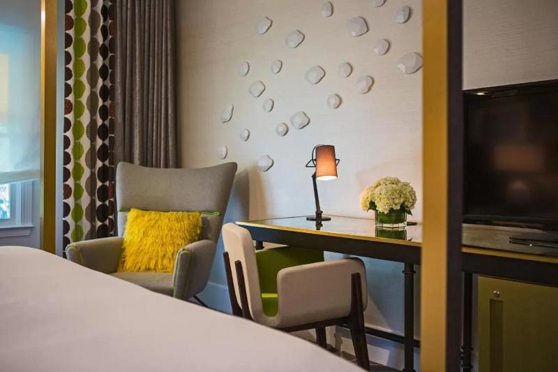 스위트 킹사이즈 침대, Kimpton Brice Hotel, An Ihg