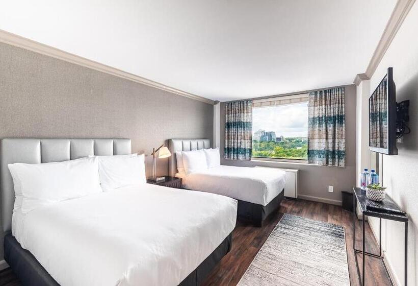 스위트, The River Inn