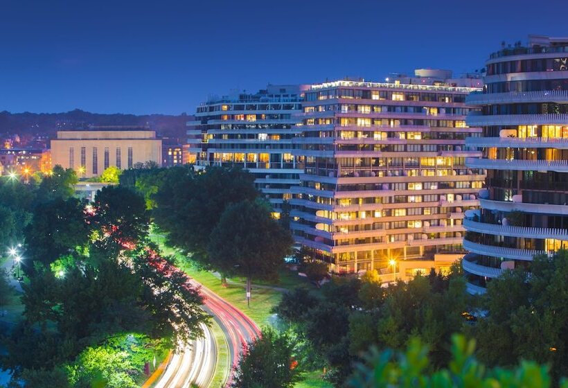 带阳台的豪华间, The Watergate Hotel Georgetown